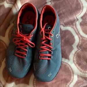 ON Cloud X size 7.5